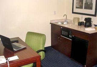 Springhill Pasadena Hotel 3*